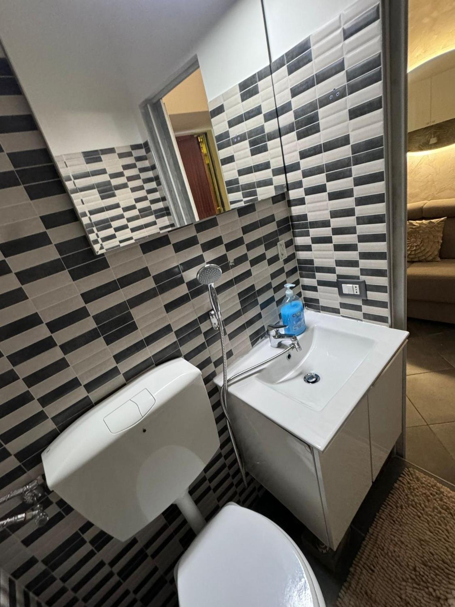 나폴리 Casa Di Vincenzo B&B 외부 사진