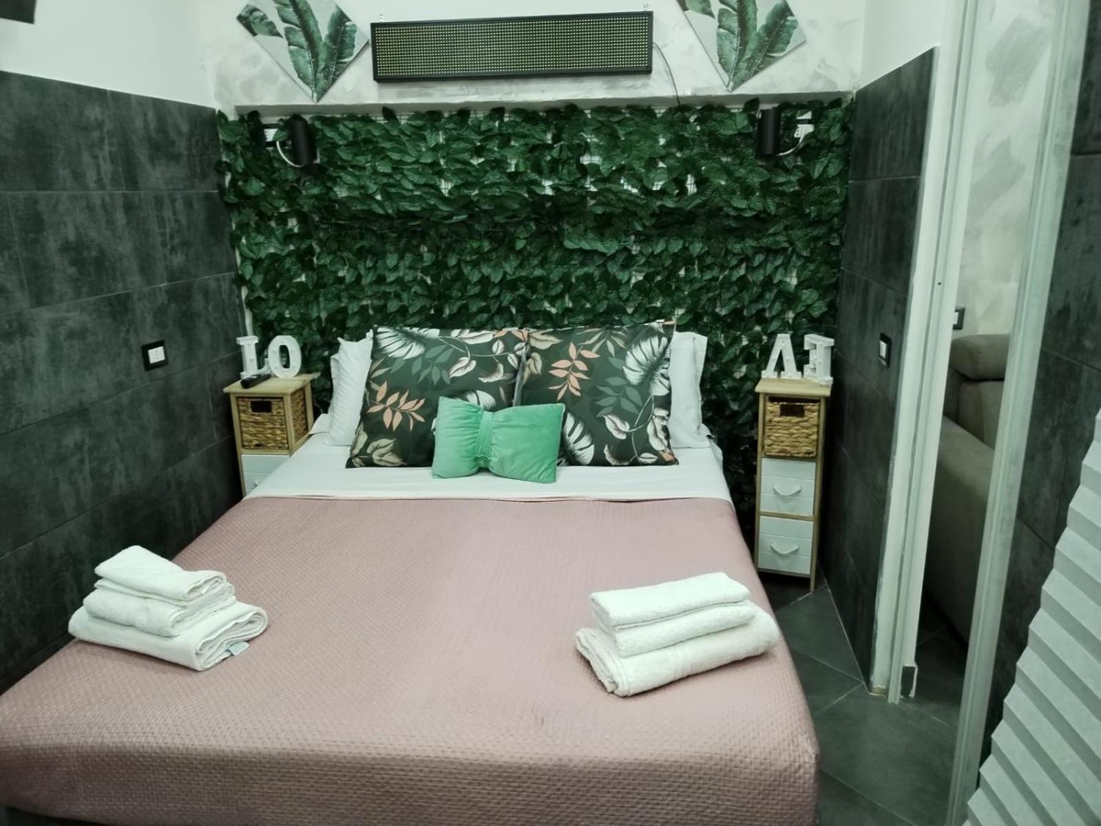 나폴리 Casa Di Vincenzo B&B 외부 사진